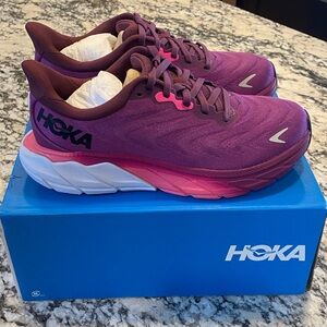 Hoka Arahi 6 like new